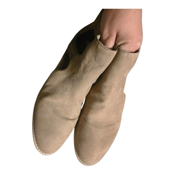 Eileen Fisher Tan Vanda Cutout Booties size 9 - Picture 4 of 9